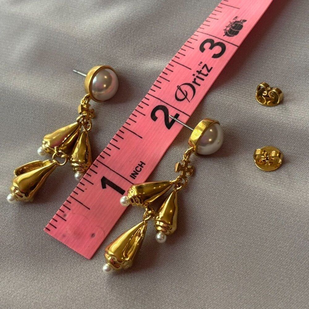 NWOT. Tory Burch Poetry of thing chandelier pearl Dangle Earrings - Picture 6 of 6